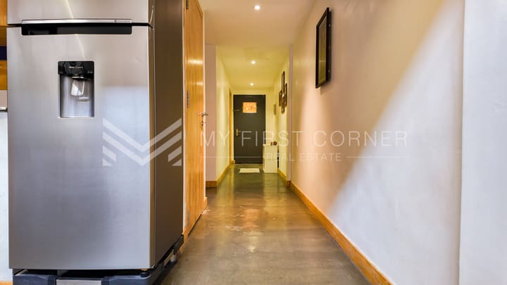 Renovated Duplex 2-bedroom For Sale in 7 Makara