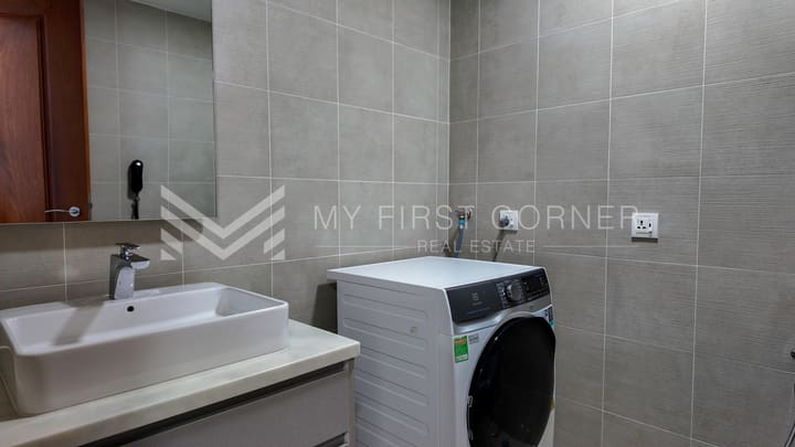2-Bedroom Serviced Apartment in BKK1 For Rent