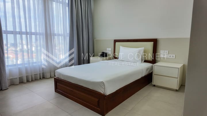 2-Bedroom Serviced Apartment in BKK1 For Rent