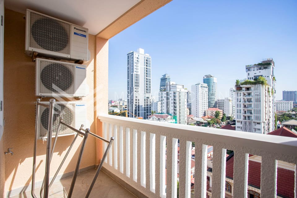 2 Bedroom Serviced Apartment For Rent l BKK1