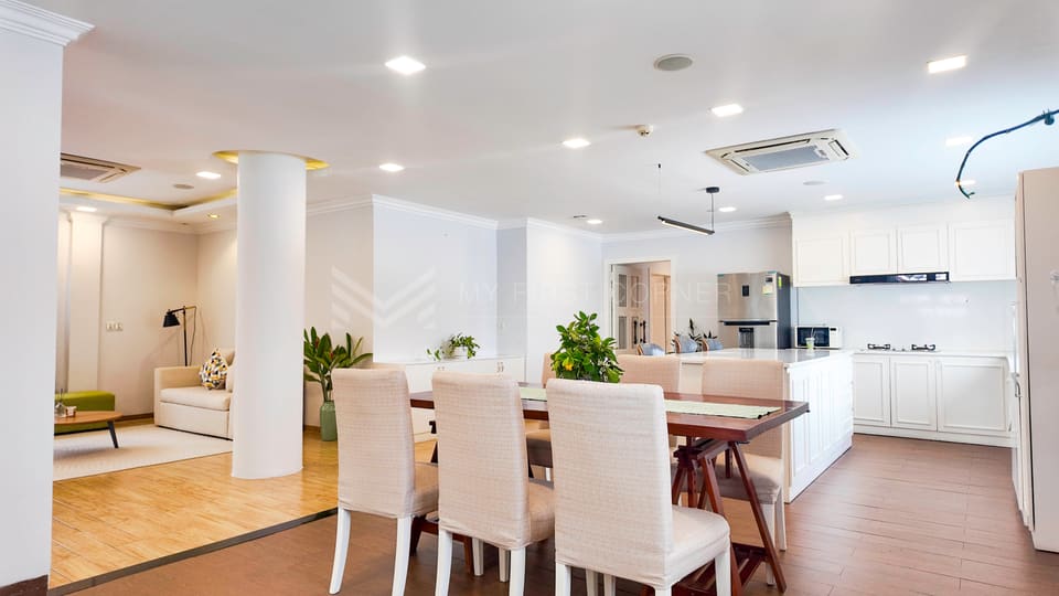 3-Bedroom apartment for rent in BKK1 With good location in central City