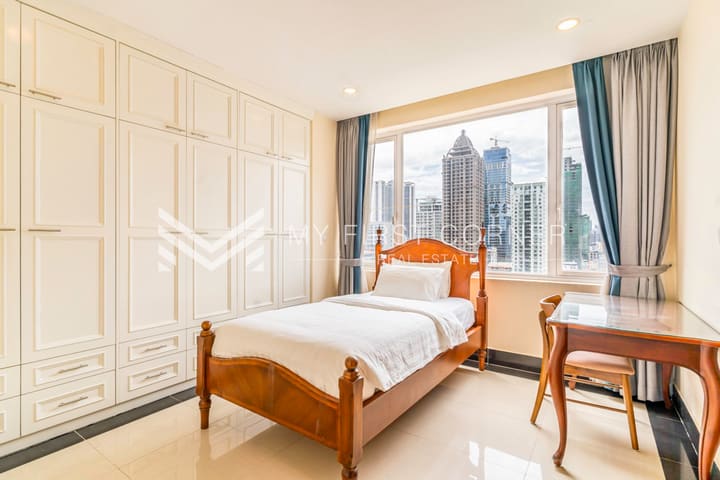 3-Bedroom Service Apartment in BKK1 For Rent
