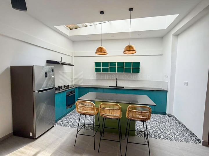 Renovated 3-Bedroom For Rent -Near Riverside
