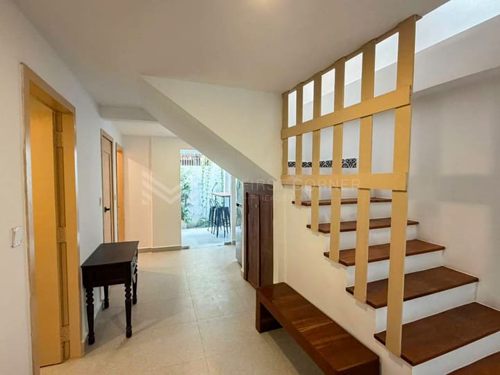 Renovated 3-Bedroom For Rent -Near Riverside