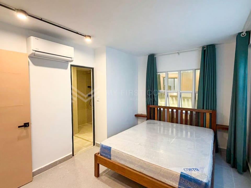 Renovated 3-Bedroom For Rent -Near Riverside