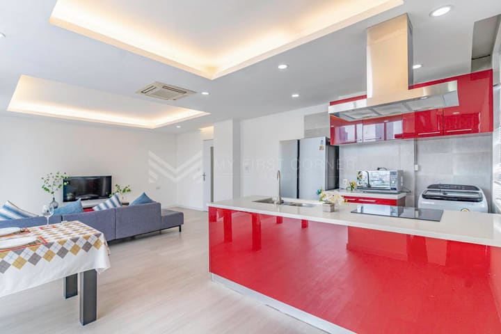 Luxury 3-bedroom service Apartment for rent in BKK1 good location