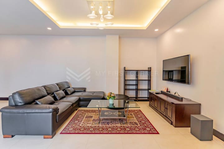 3-bedroom service apartment For Rent in Daun Penh