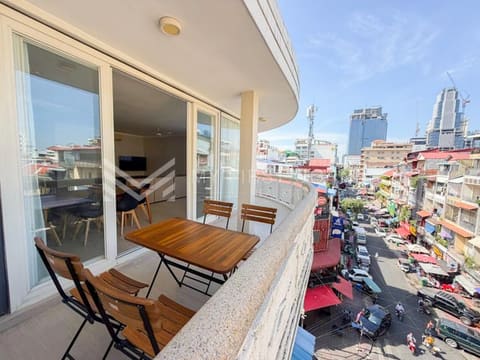 Modern 3-Bedroom renovated house For Rent in Daun Penh