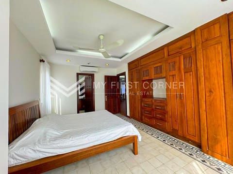 Modern 3-bedroom Apartment For Rent in Russian Market Area