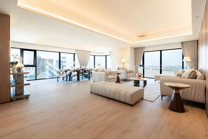 Luxurious Penthouse 3-Bedroom For Rent