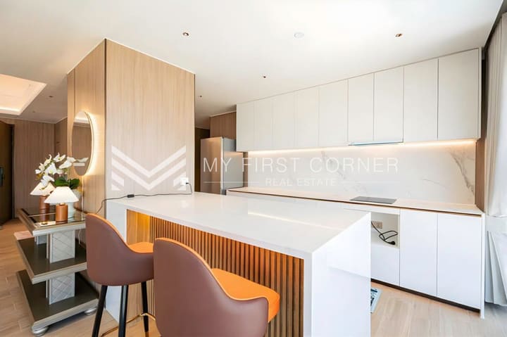 Luxurious Penthouse 3-Bedroom For Rent