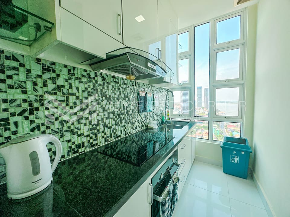 3-Bedroom Condo For Rent at Chroy Chongvar