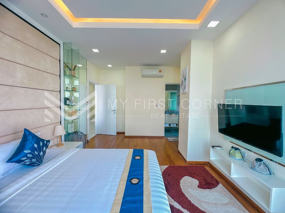 3-Bedroom Condo For Rent at Chroy Chongvar