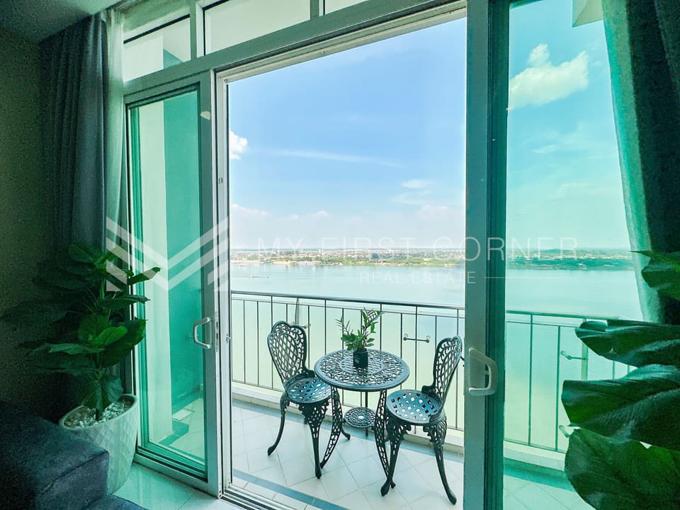3-Bedroom Condo For Rent at Chroy Chongvar