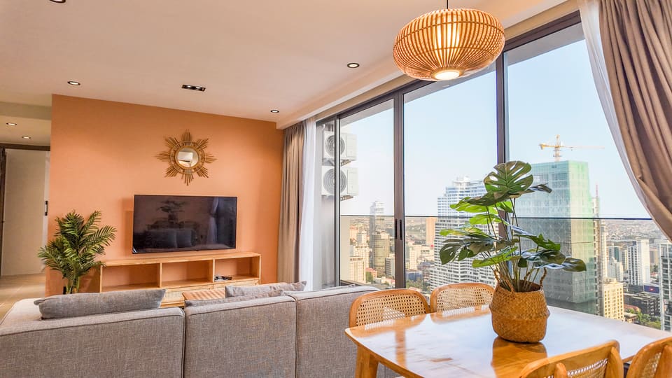 3-Bedroom Condo in BKK1