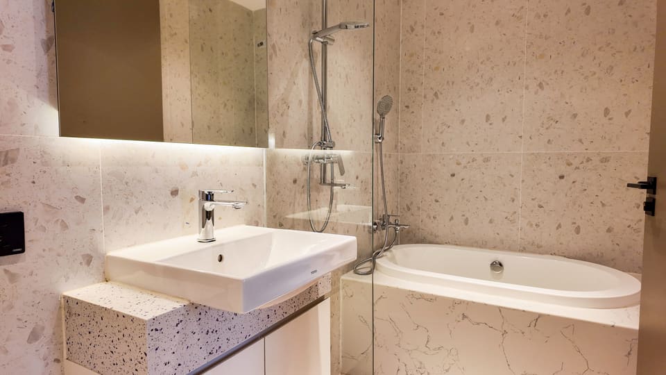 3-Bedroom Condo in BKK1