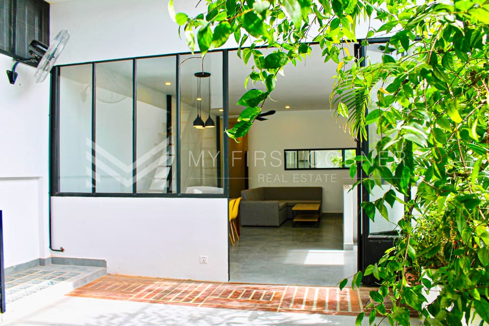 Renovated 3BR House | Daun Penh Riverside