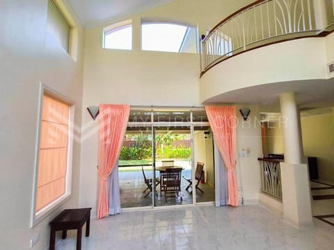 3-bedroom Private Villa For Rent
