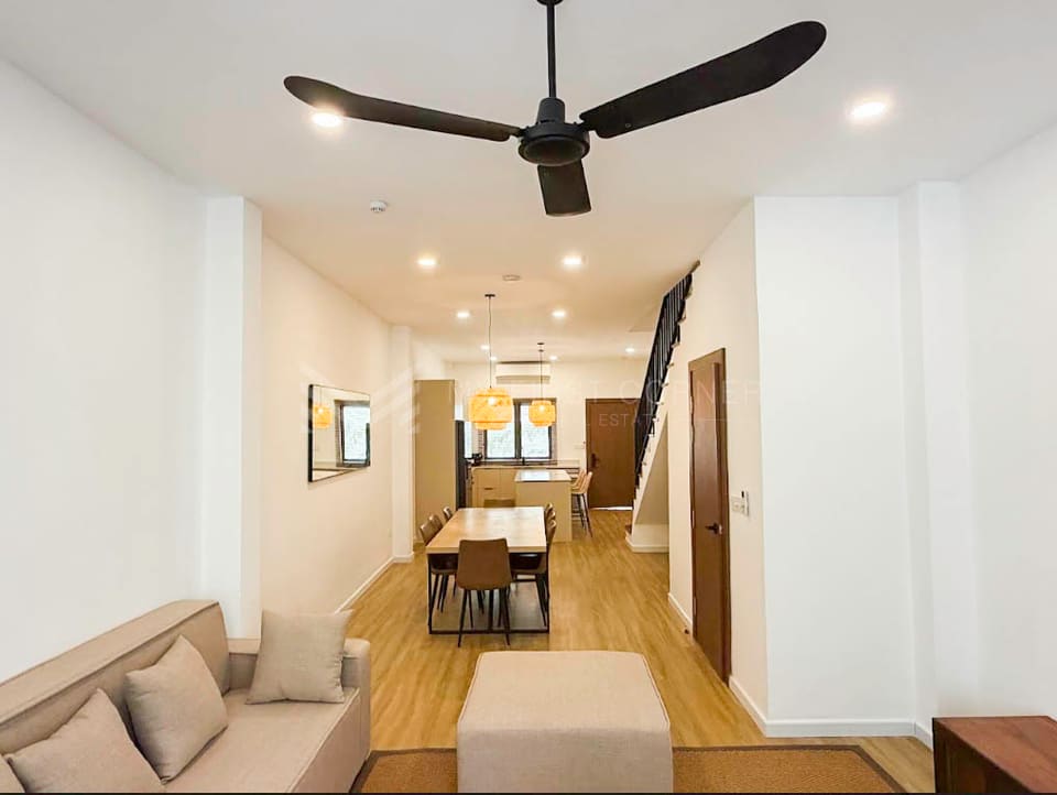 For rent entrance duplex 4 bedroom apartment