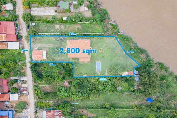 Modern 4BR Villa in Kien Svay For Sale