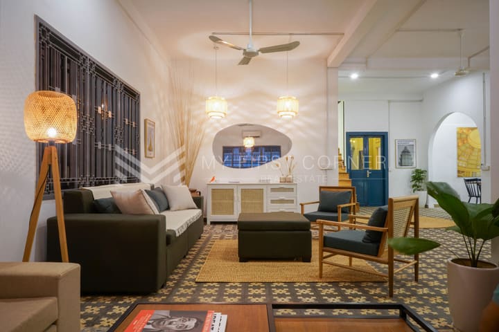 Modern 5-Bedroom Renovated House for Rent in Daun Penh