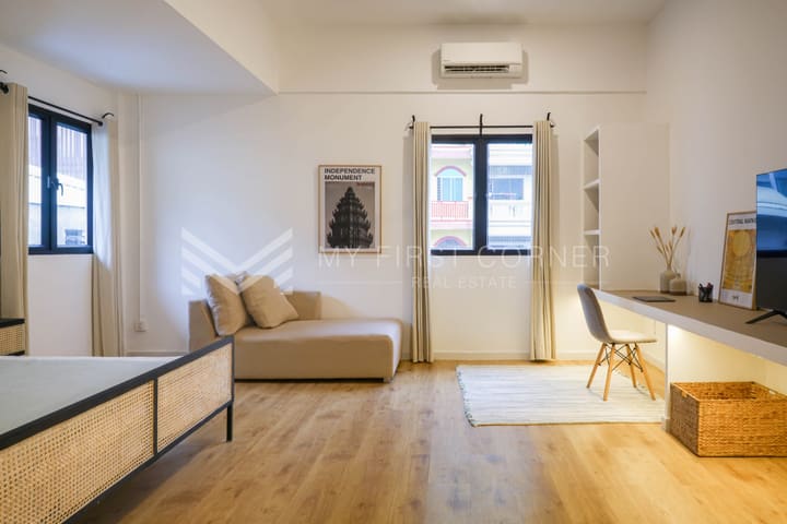 Modern 5-Bedroom Renovated House for Rent in Daun Penh