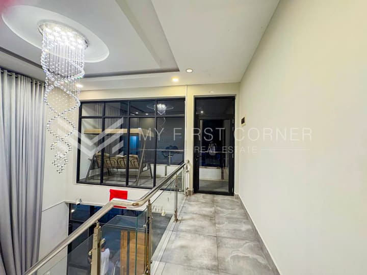 Modern Villa Corner House with Large Surrounding Land l Borey William Phase 1