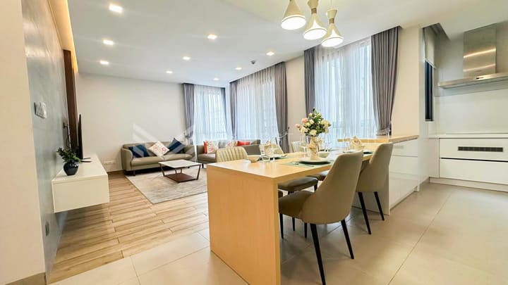 Luxurt 3bedroom service apartment for rent in Bkk1