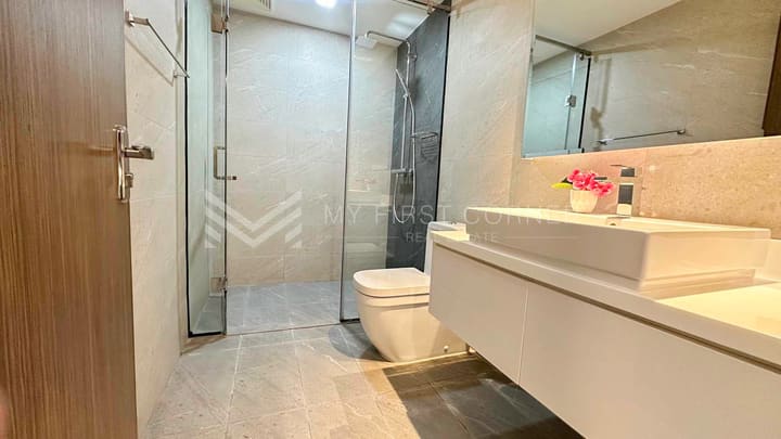 Luxurt 3bedroom service apartment for rent in Bkk1