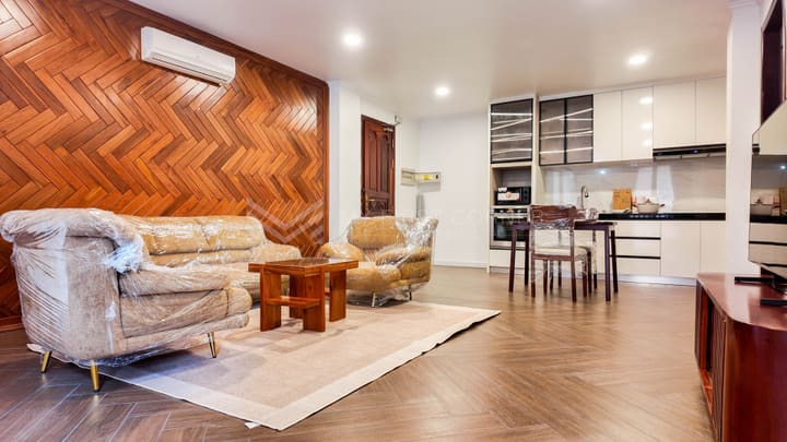 Apartment in BKK 1, photograph 1