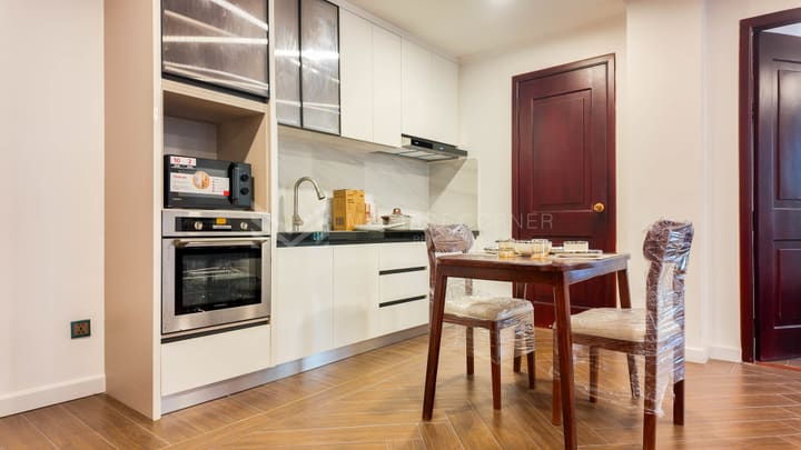 Apartment in BKK 1, photograph 3