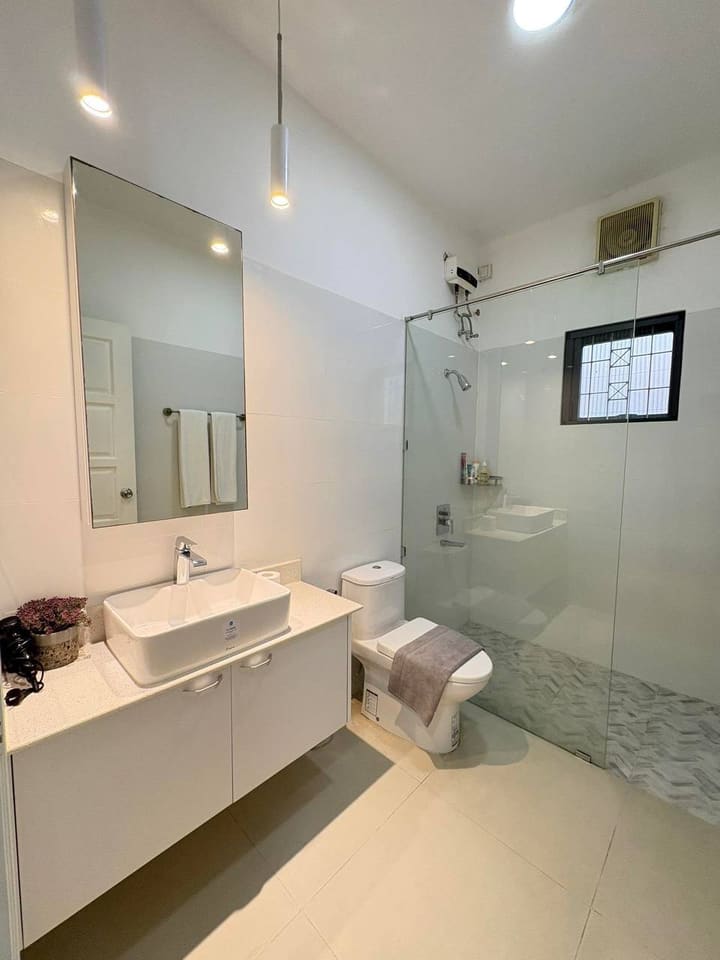 Apartment in Phnom Penh, photograph 8