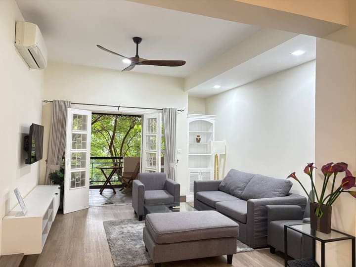 Apartment in Phnom Penh, photograph 1