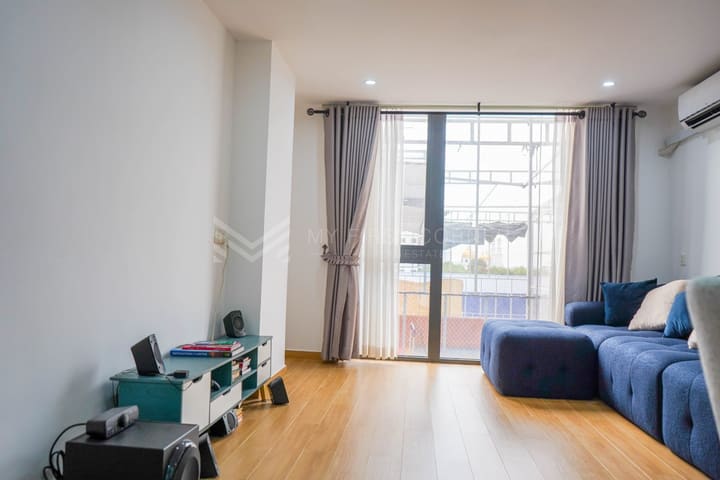 Condo in Chroy Changvar, photograph 2