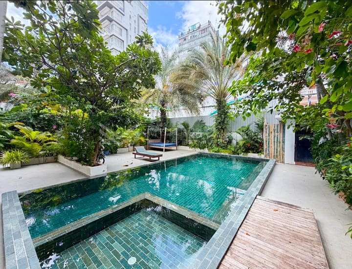 Apartment in Tonle Bassac, photograph 1