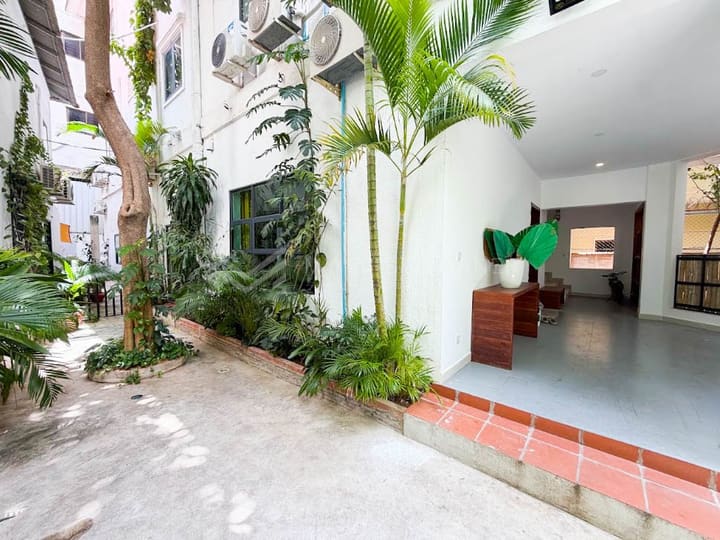 Apartment in Tonle Bassac, photograph 14