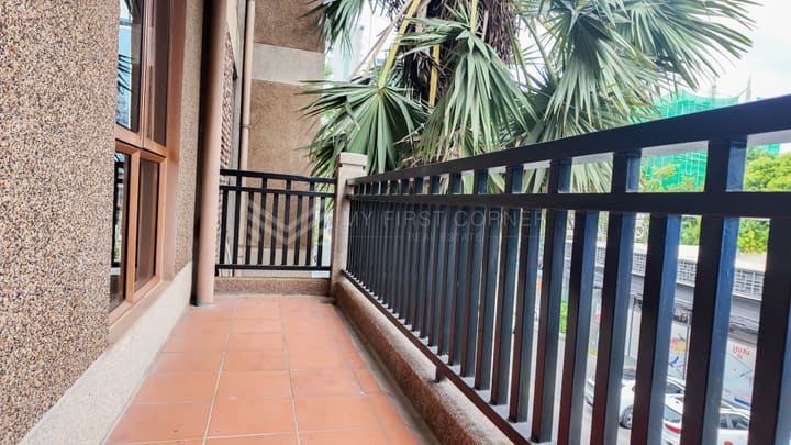 Apartment in BKK 1, photograph 9