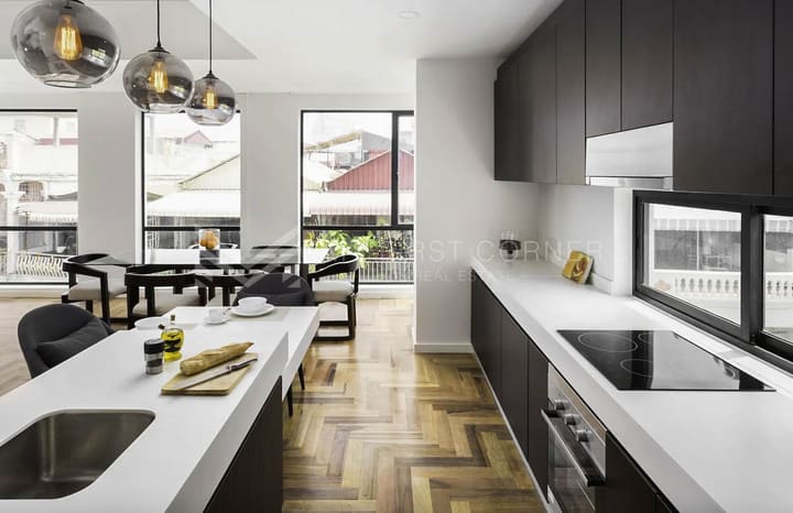 Condo in BKK 1, photograph 2