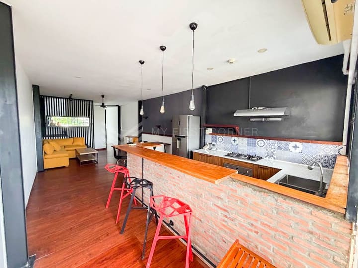 Apartment in Tonle Bassac, photograph 2