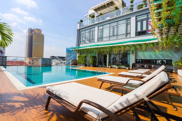 Apartment in BKK 1, photograph 1