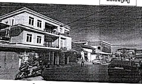 Land & Flat House in Tuolasavayaparaiti, Phnom Penh (photo 1)